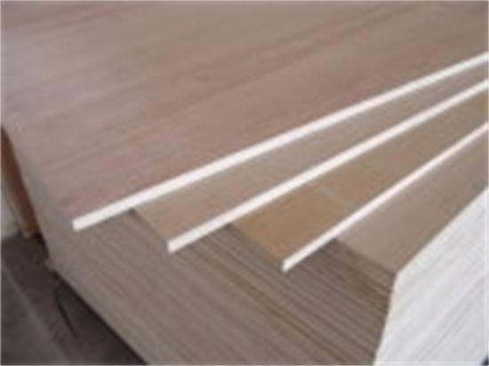 Furniture-Grade-of-Commercial-Plywood