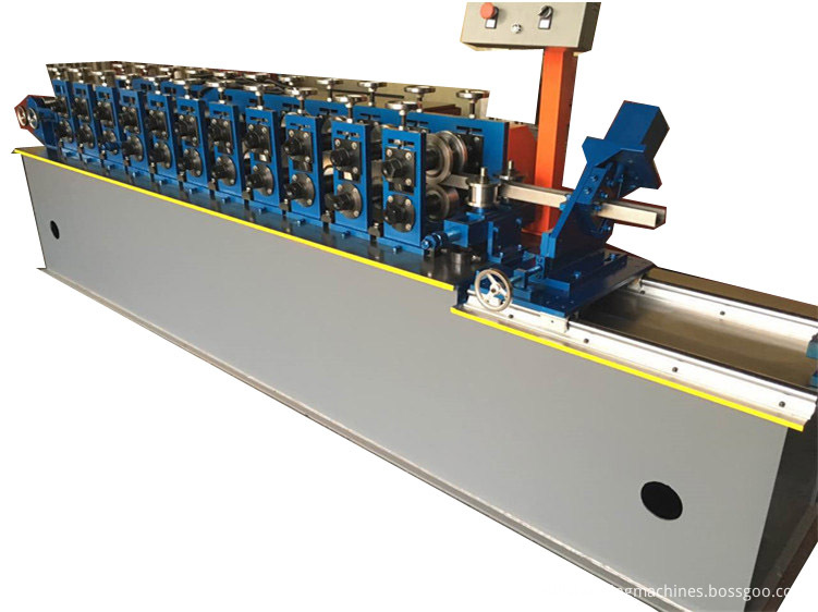 channel roll forming machine (14)