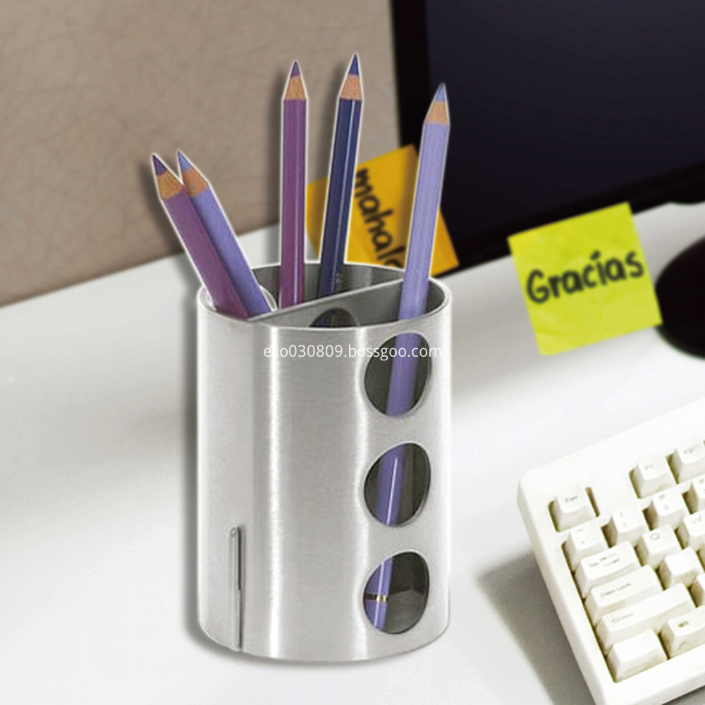 decorative pen holder