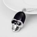 Blue Goldstone Skull Gemstone Collier avec pendentif avec chaîne en argent