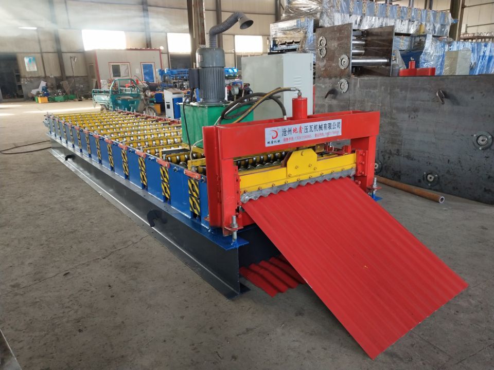 corrugated roll forming machine