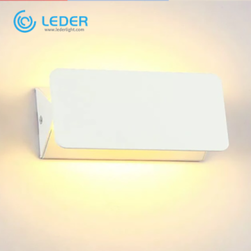 Luminarias LED de montaje en pared para interiores comerciales LEDER