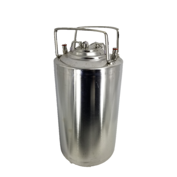 Stainless steel beer can ball lock