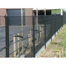 Panneau de clôture à mailles métalliques galvanisées