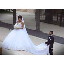 High Quality Luxury Puffy Sweetheart Wedding Gowns China Long Tail Lace Ball Gown Wedding Dresses 2016 CWF2349