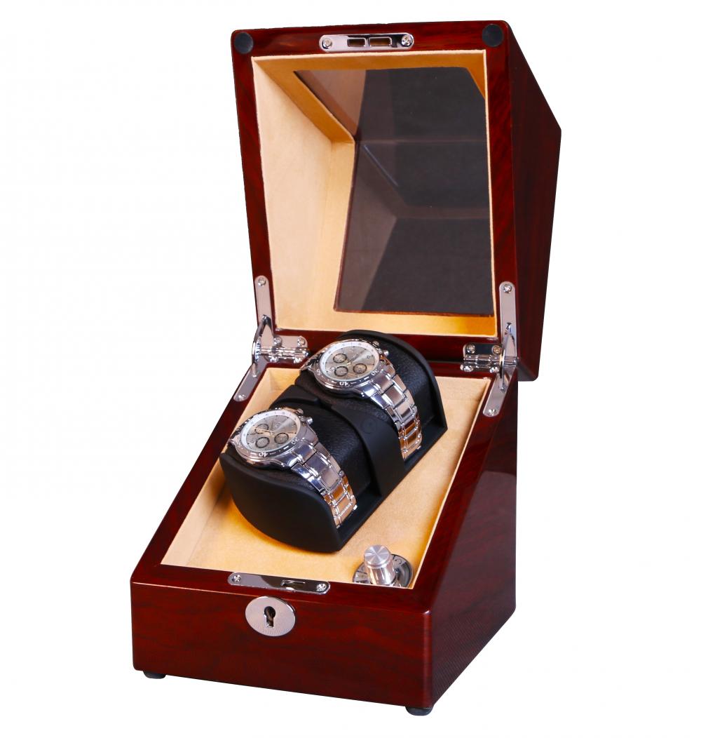 Automatic Wood Watch Winder in Wood-Grain