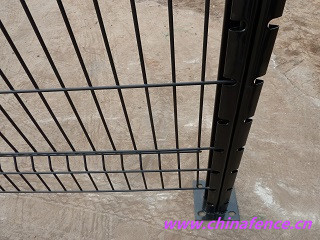 Hot Sale Triangle Bending Fence