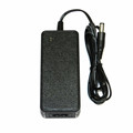 10V 3A AC/DC -Desktop -Adapter mit globalen Zertifikaten