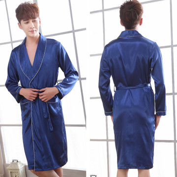 Longue nuit de nuit de robe de silk pour hommes pour hommes