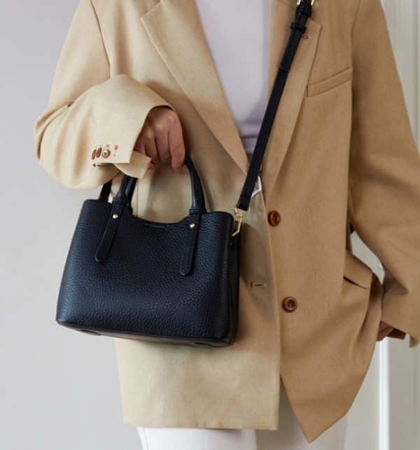 2025 new casual and lightweight crossbody bag 2025 new casual and lightweight crossbody bag