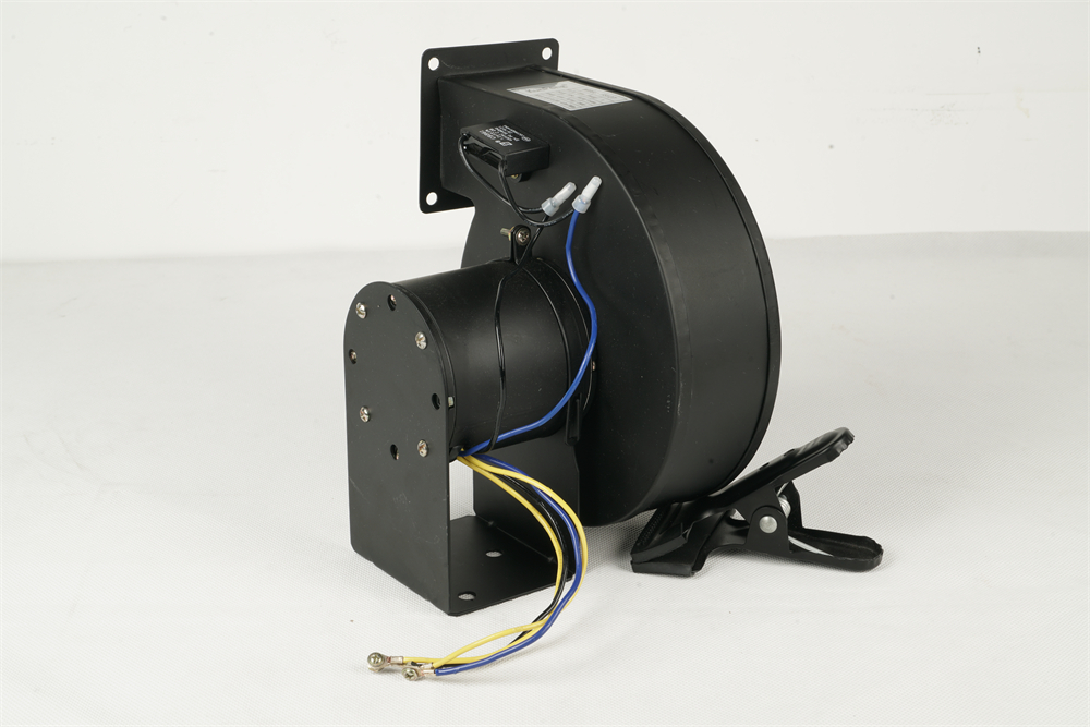 Centrifugal blower