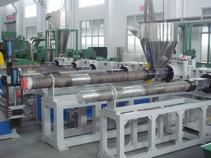 Single screw extruder