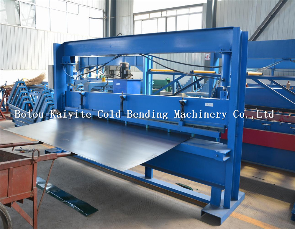 Hydraulic shearing machine