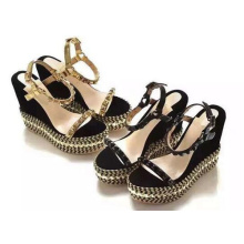 New Fashion Wedge High Heel Ladies Shoes with Rivet (HS17-83)