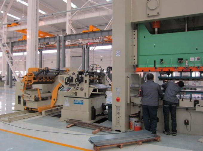 High Speed Punching Machine Feeder Uncoiler‎ Straigthener Nc Servo Feeder