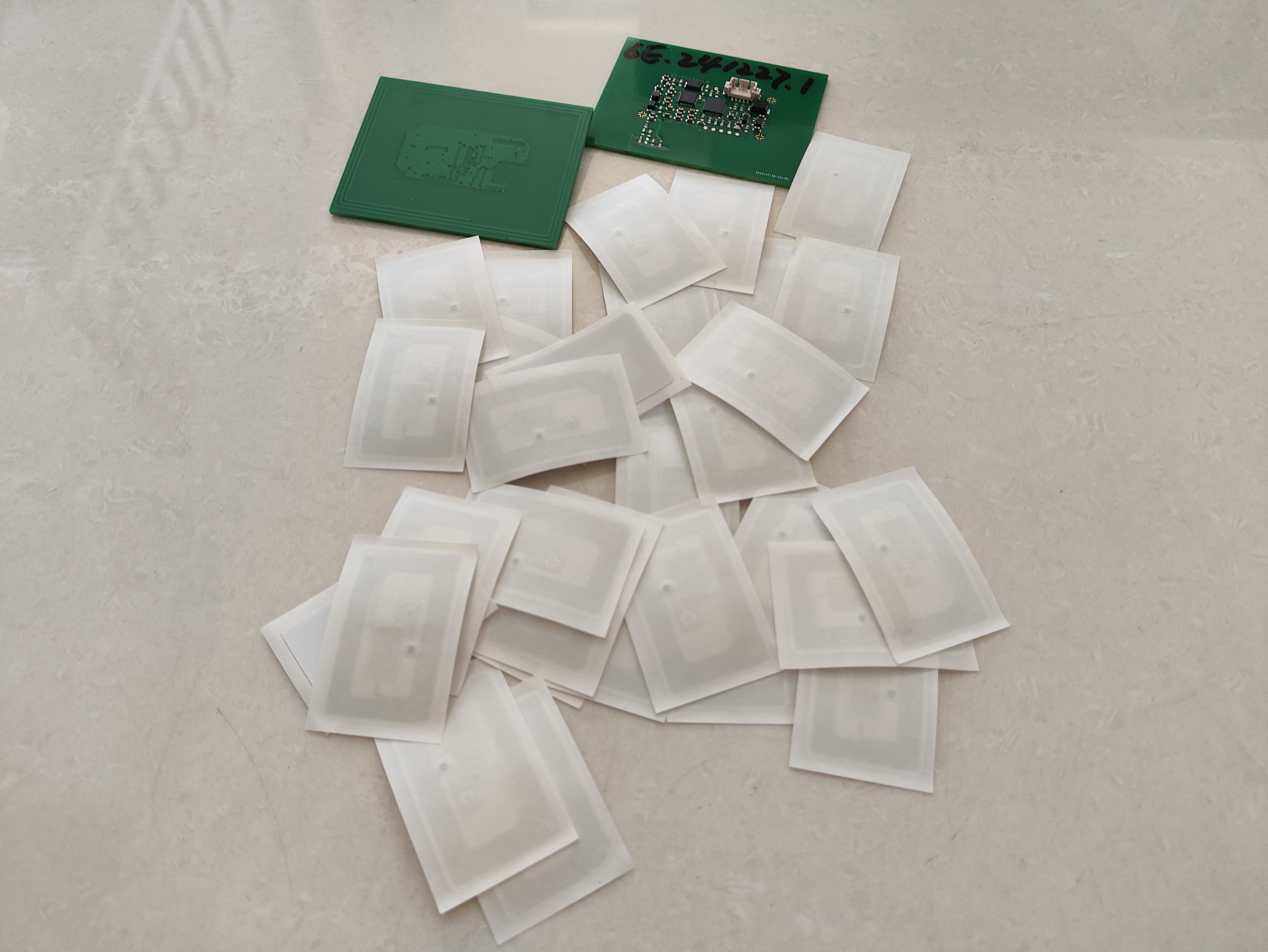 leibinger rfid chip tags (12) leibinger rfid chip tags (12)