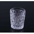 Jarro de vidro com copo de água de diamante, cálice de vidro