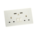 Dual UK USB Wall Socket mit Surgeschutz