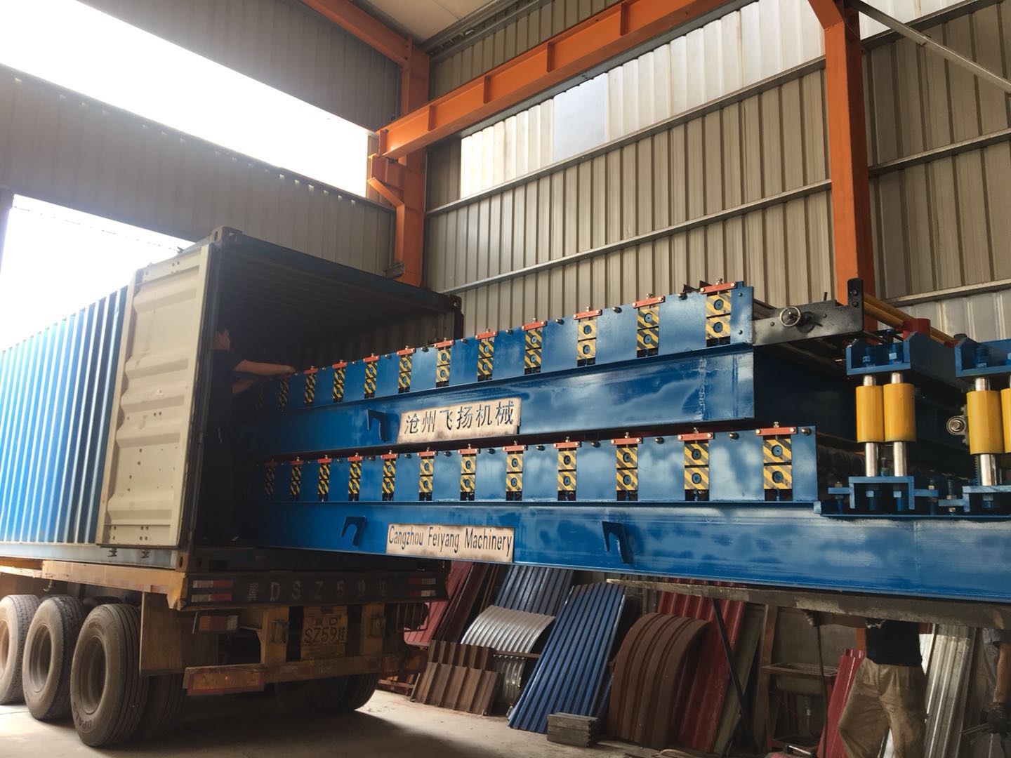 Loading Steel Sheet machine