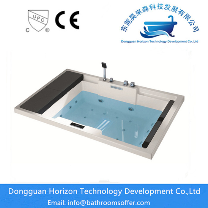 freestanding jetted tub