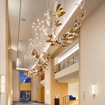 Lampe de lustre pétaloïde doré de lobby de villa personnalisée luxueuse