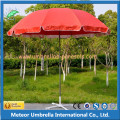 Parapluie extérieur au jardin de la colonne moyenne