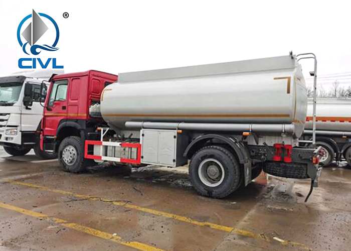 4x2 Fuel Tanker Truck 2