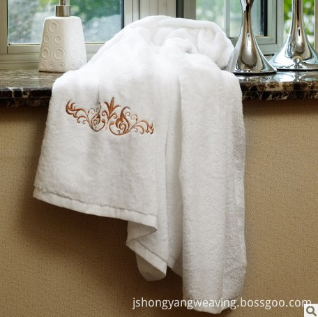 Hotel embroider bath towel