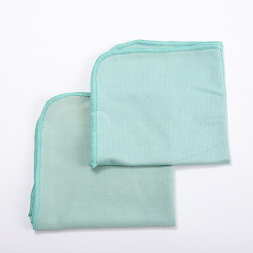 green microfiber glass cleaning cloth