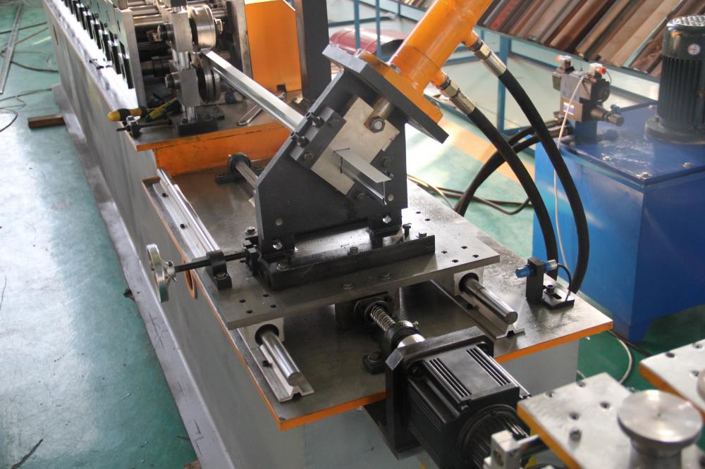 Automatic Steel T Bar Roll Forming Machine, Main T and Cross T For Veiling With Gypsum Board