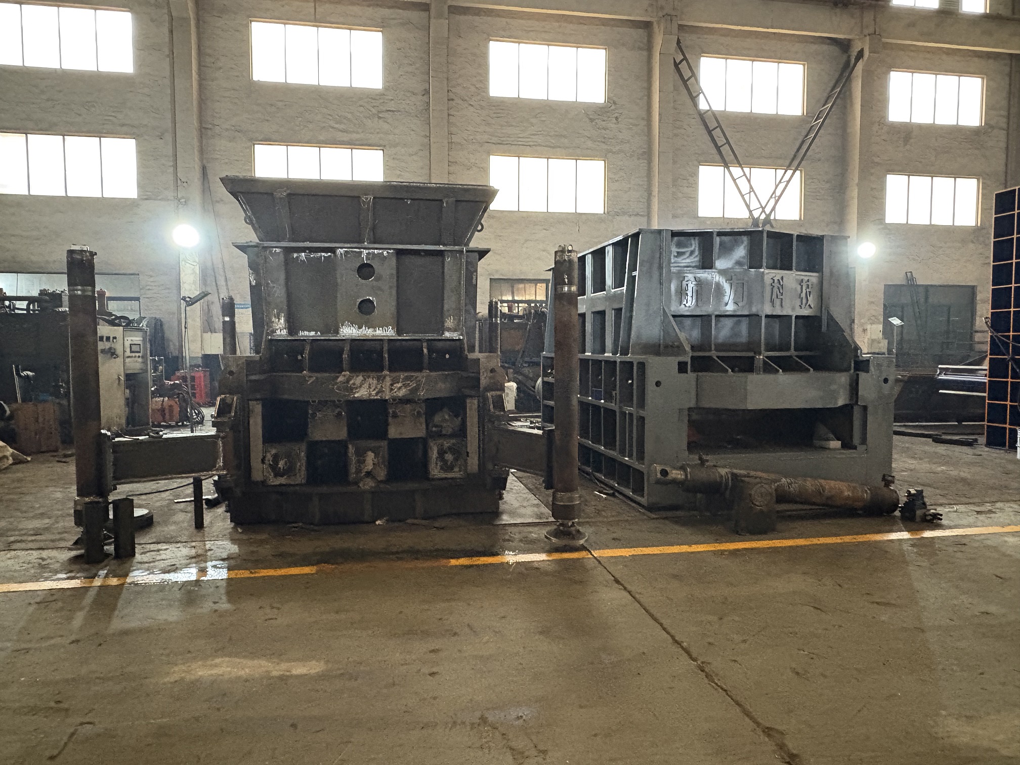 container shear 2 container shear 2