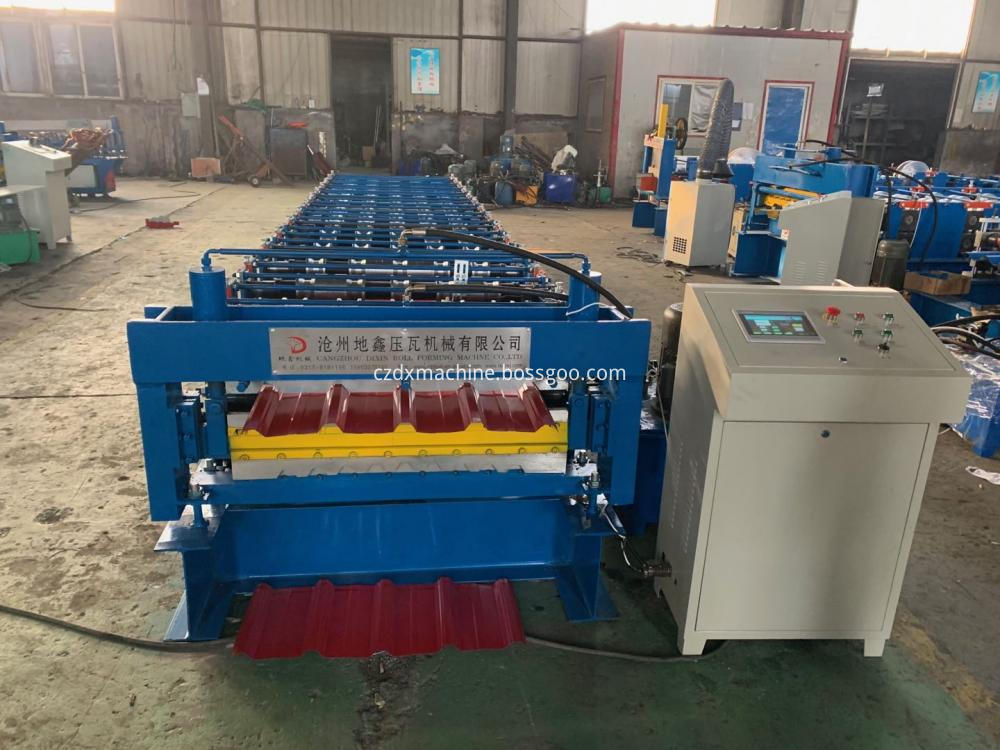 roof roll forming machine