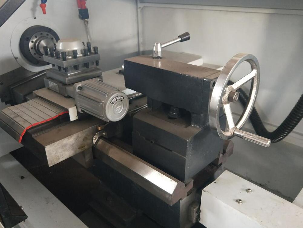 cnc lathe machine metal 