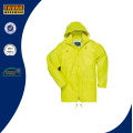 Cazadora impermeable transpirable de peso liviano con capucha