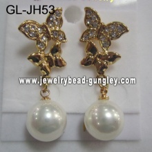 gift butterfly shell pearl earrings