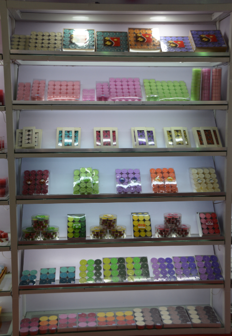scented and colored tealight candle in canton fair