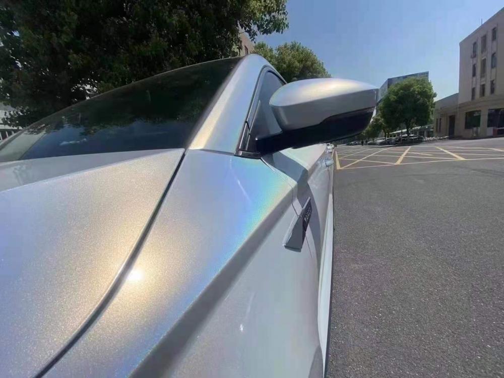 Laser white (18) Laser white (18)