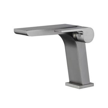 New basin faucets and bath taps for sale