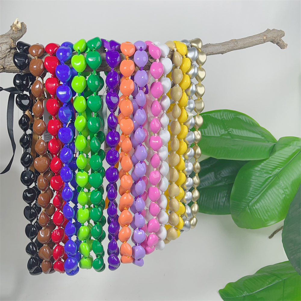 kukui nut lei KN-jn061_0017 kukui nut lei KN-jn061_0017