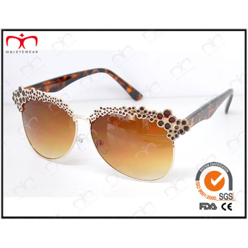 Fashionable Hot Selling UV400 Protection Metal Decoration Sunglasses (KM15028)