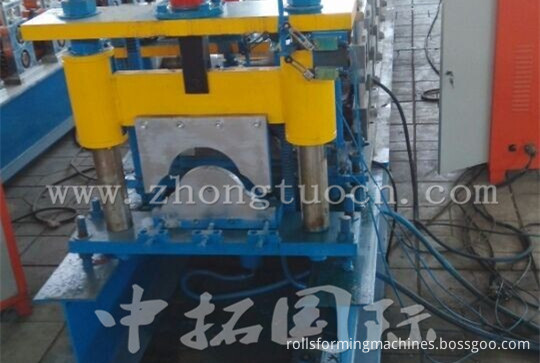 Ridge roll forming machine (25)