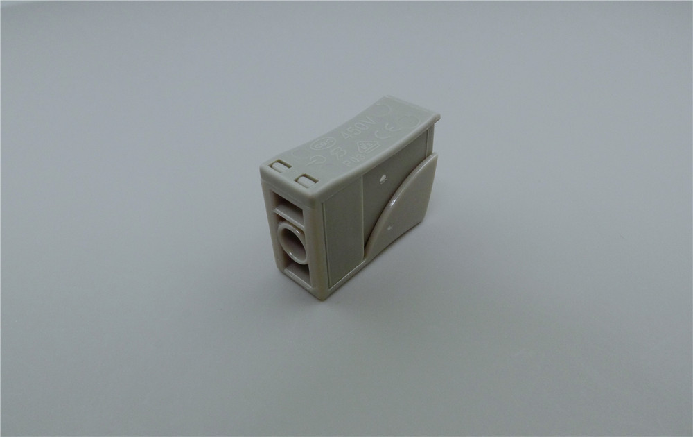 P03-100 (3) P03-100 (3)