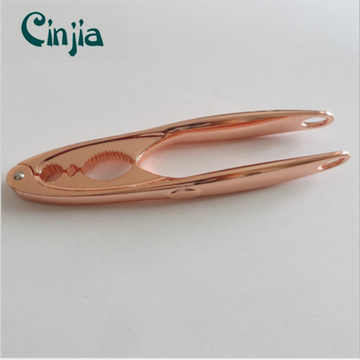 Zinc-Alloy Easy Kitchenware Nut Cracker