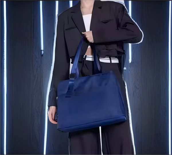 2025 Fashionable large-capacity women's handbag 2025 Fashionable large-capacity women's handbag