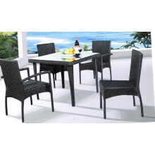 Moderne Rattan Glasplatte Tisch und Stuhl