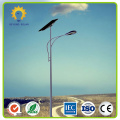 Lampadaire solaire LED 130 lm / w