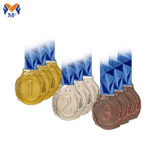 Medalha dos rankings de jogos de esporte de metal dourado