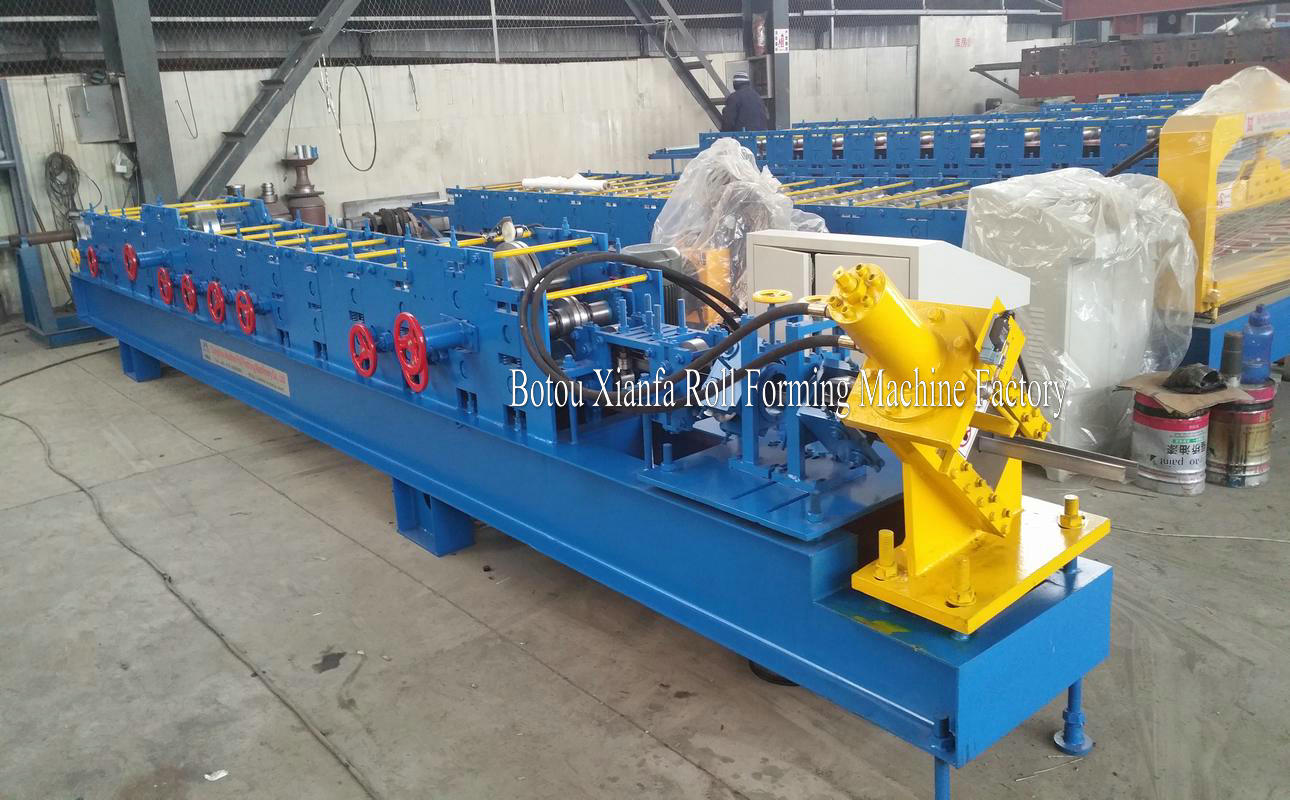 C Purlin forming machine