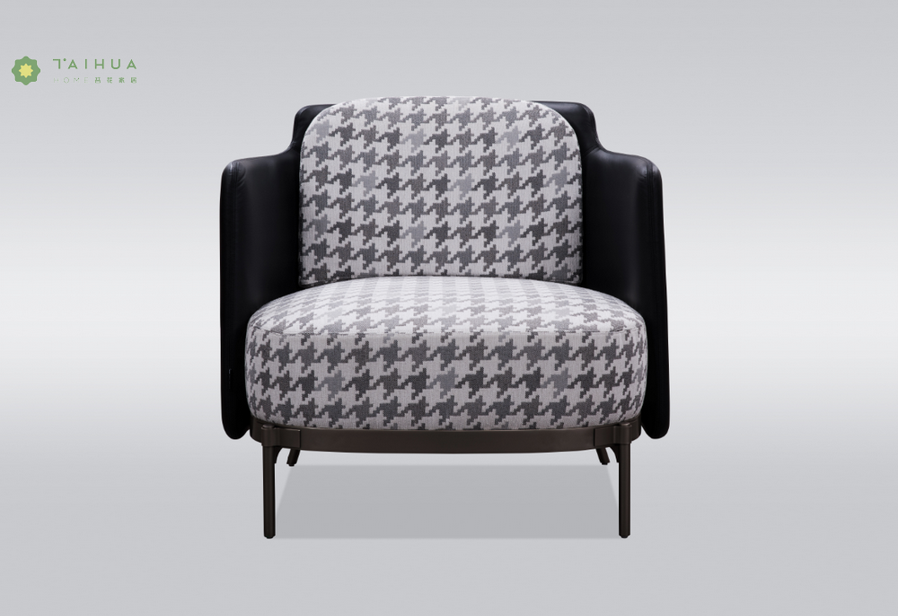 Single Seater Sofa With Fabric Cushion 