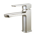 Fabricante de torneiras na China Melhor venda Torneiras para lavatório frio de tampo de mesa de toalete British Faucet Sanitary Ware